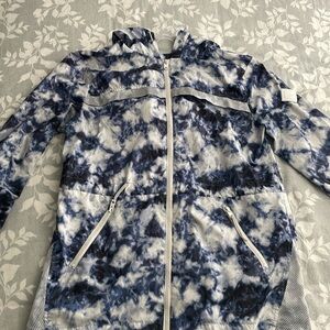 hollister windbreaker used to be my favorite but i don’t fit in it anymore, worn